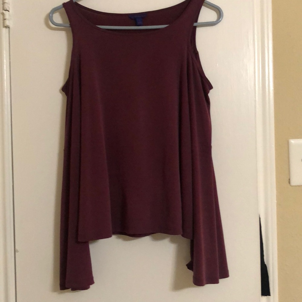 Off shoulder silky smooth top